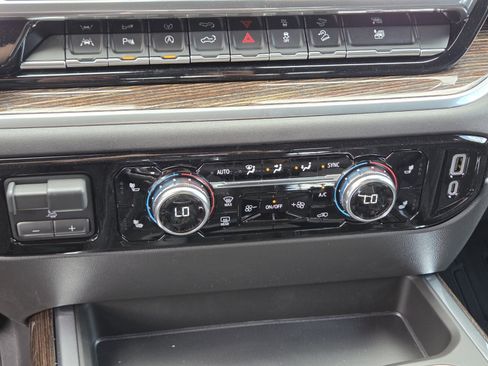 New 2025 GMC Sierra 1500 Elevation w/ Elevation Premium Package image 13