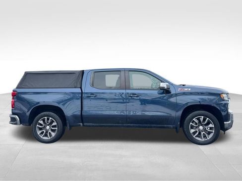 Used 2021 Chevrolet Silverado 1500 LT w/ Z71 Off-Road Package image 4