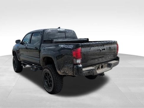 Used 2019 Toyota Tacoma TRD Off-Road w/ Technology Package image 5