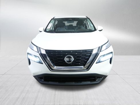 Used 2021 Nissan Rogue S image 2