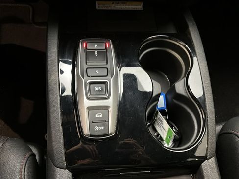 Certified 2022 Honda Pilot Black Edition image 39