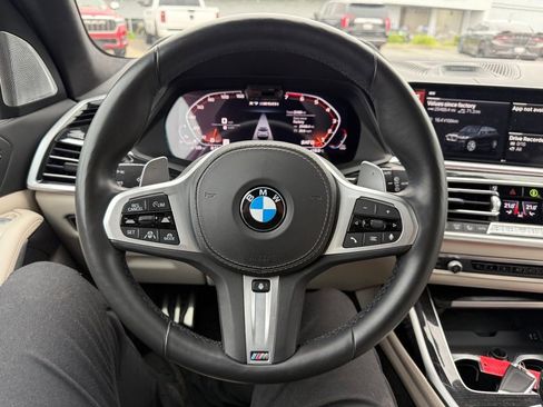 Used 2021 BMW X7 M50i w/ Dynamic Handling Package AWD/4WD image 6