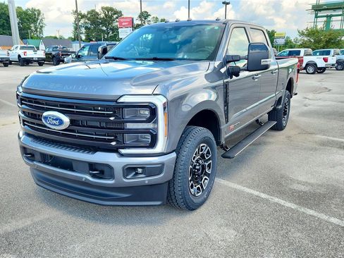 Used 2026 Ford F350 4x4 Crew Cab Super Duty image 7