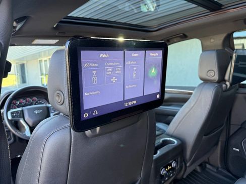 Used 2021 Chevrolet Tahoe Z71 w/ Rear Media and Nav Package image 20