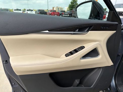Used 2023 INFINITI QX60 Sensory w/ Cargo Package AWD/4WD image 11