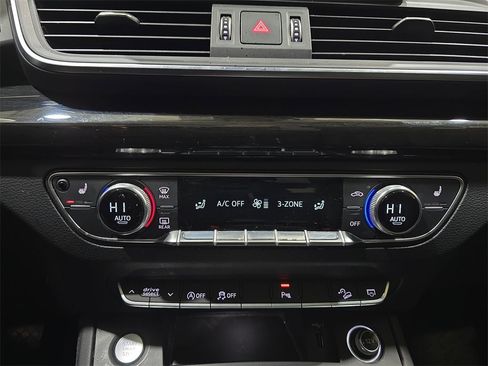 Used 2020 Audi Q5 2.0T Premium Plus w/ Premium Plus Package image 24