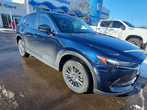 Used 2021 MAZDA CX-5 Touring image 2