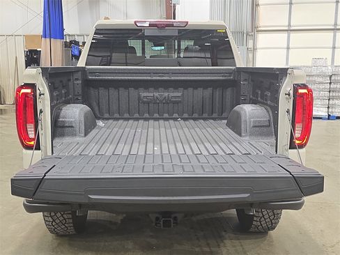 New 2026 GMC Sierra 1500 AT4X w/ AT4X AEV Edition image 12