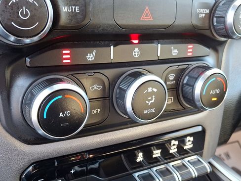 Used 2022 RAM 1500 Big Horn image 15