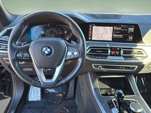 Used 2023 BMW X5 sDrive40i image 9