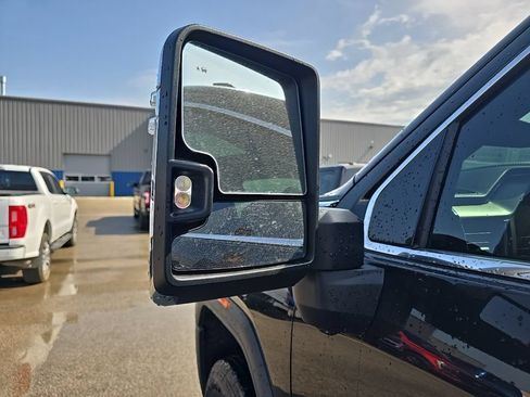 Used 2025 GMC Sierra 2500 Denali w/ Denali Reserve Package AWD/4WD image 9