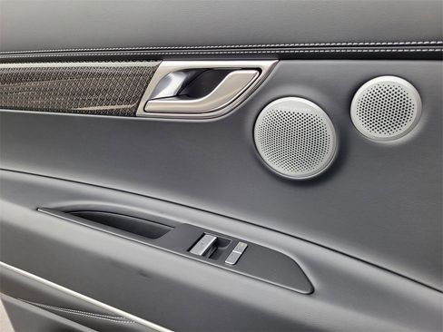 New 2026 Genesis GV80 3.5T e-SC image 12