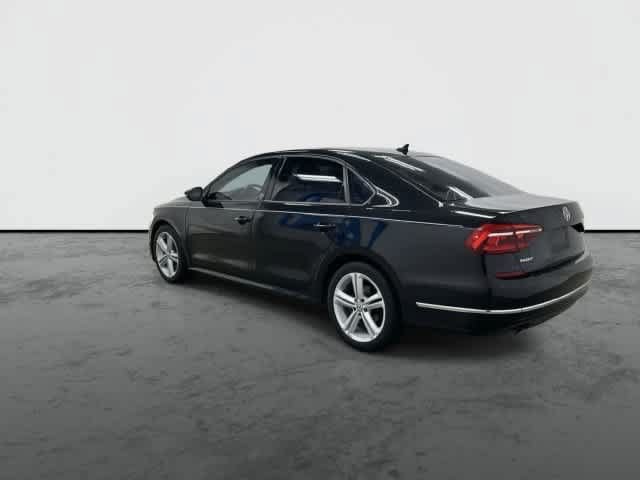 Used 2019 Volkswagen Passat 2.0T Wolfsburg w/ Wheels & Sunroof Package FWD image 9