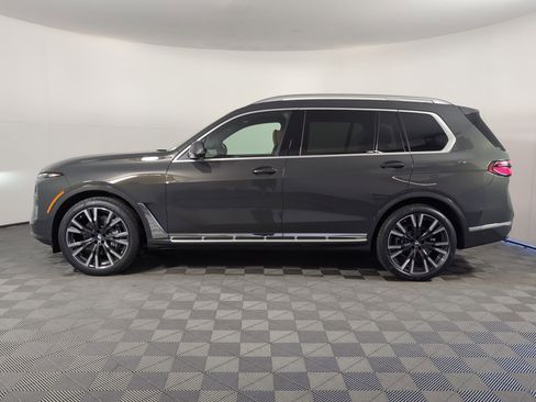 New 2026 BMW X7 xDrive40i w/ Executive Package image 2
