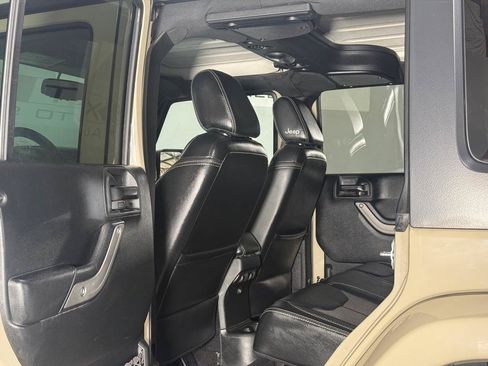 Used 2017 Jeep Wrangler Unlimited Sport AWD/4WD image 11