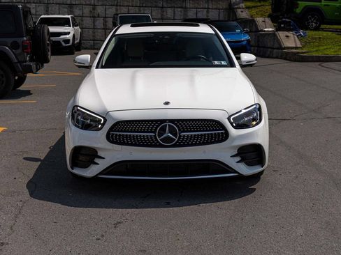 Used 2022 Mercedes-Benz E 350 4MATIC Sedan image 2