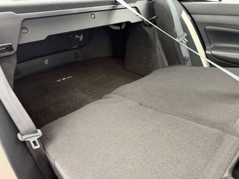 Used 2020 Nissan Versa SV image 18