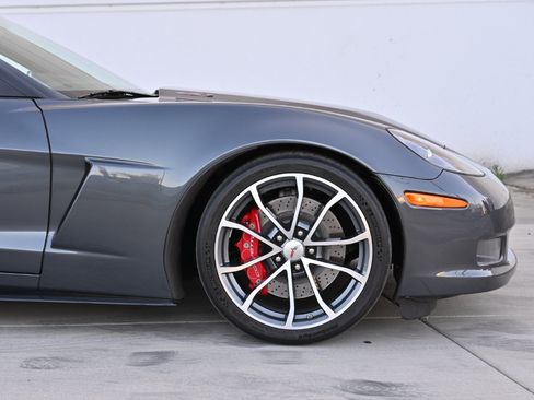 Used 2013 Chevrolet Corvette 427 w/ 1SC Preferred Equipment Group RWD image 42