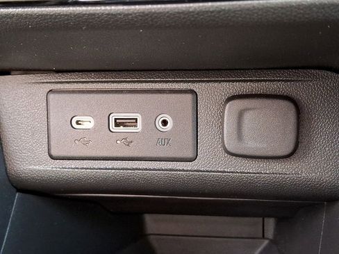 Certified 2021 Buick Encore GX Preferred FWD image 23