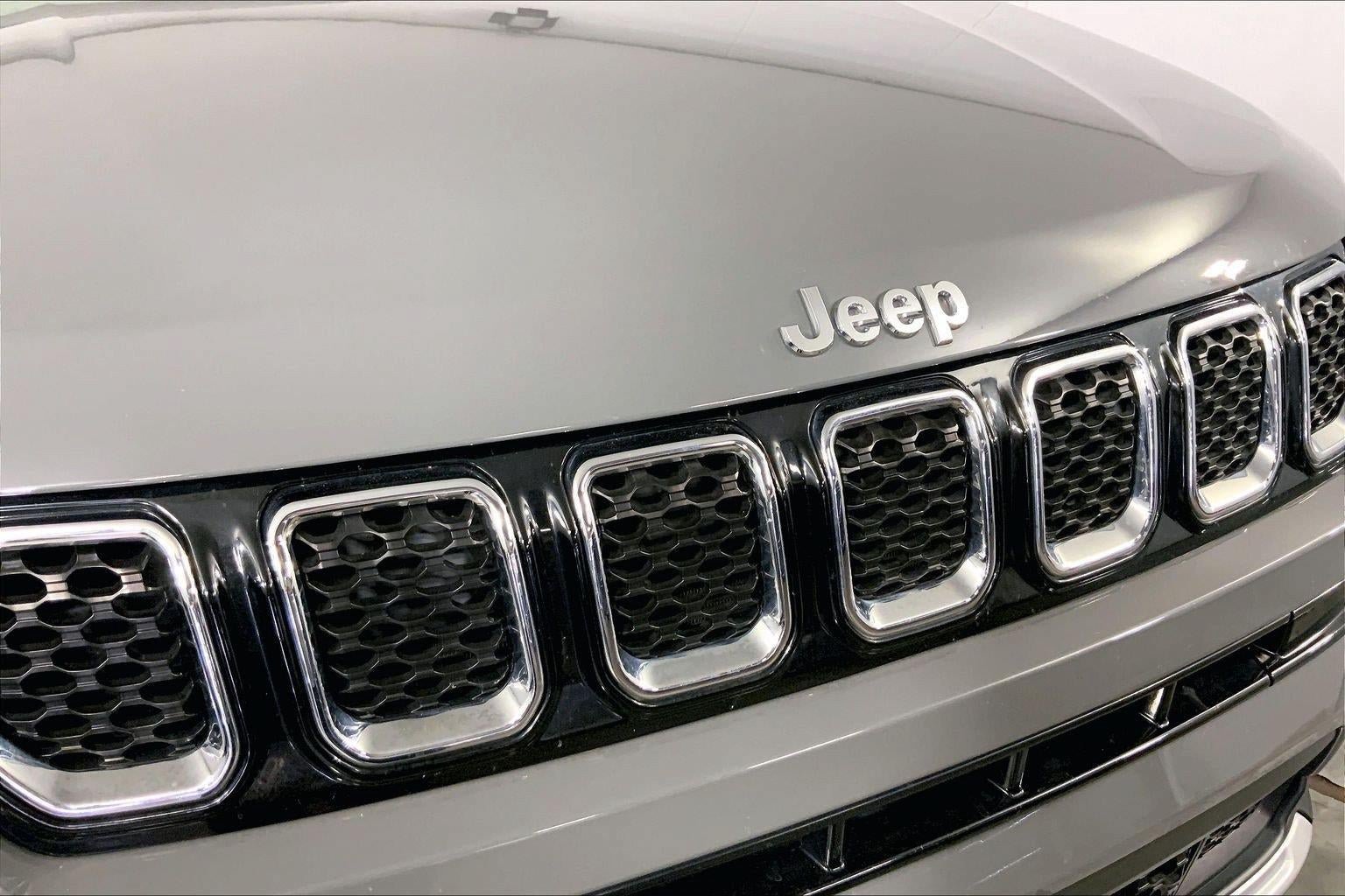 Used 2023 Jeep Compass Limited AWD/4WD image 28