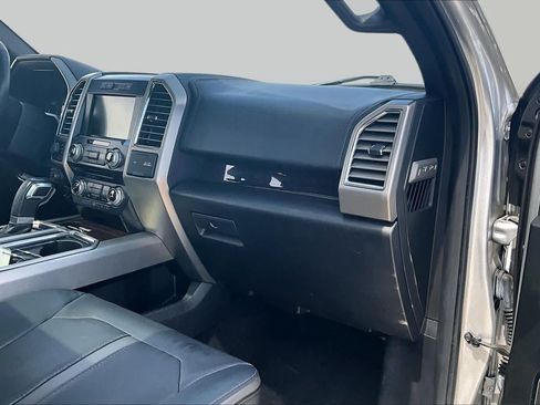 Used 2016 Ford F150 Platinum w/ Equipment Group 701A Luxury AWD/4WD image 17