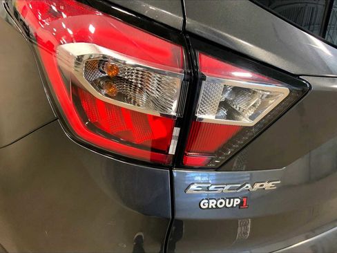 Used 2017 Ford Escape SE AWD/4WD image 27