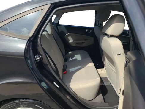 Used 2015 Ford Fiesta SE w/ Comfort Package FWD image 19