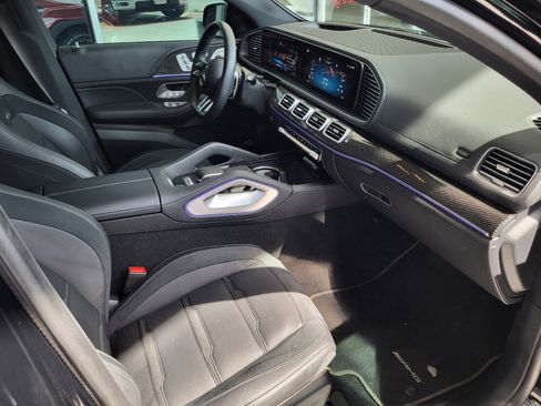 Used 2025 Mercedes-Benz GLE 53 AMG 4MATIC Coupe image 11