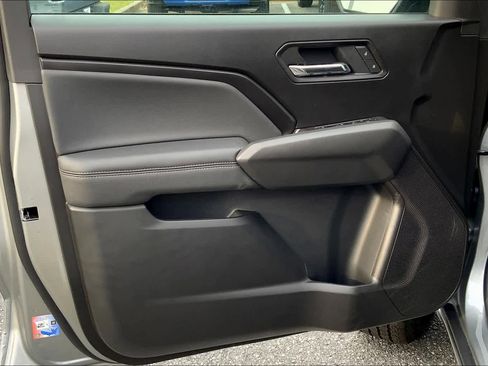 New 2025 GMC Canyon Elevation w/ Convenience Package image 10