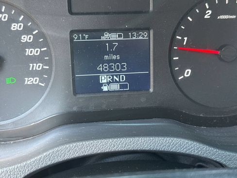 Used 2021 Mercedes-Benz Sprinter 2500 image 14