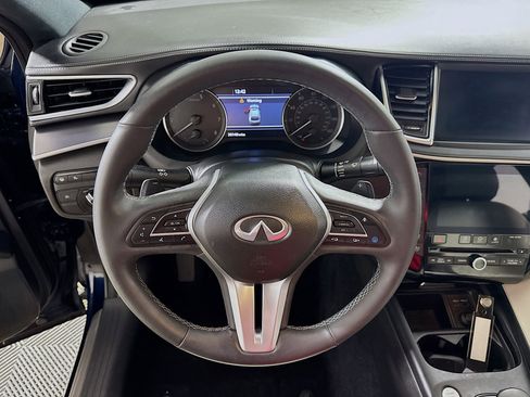 Used 2023 INFINITI QX55 Essential image 17