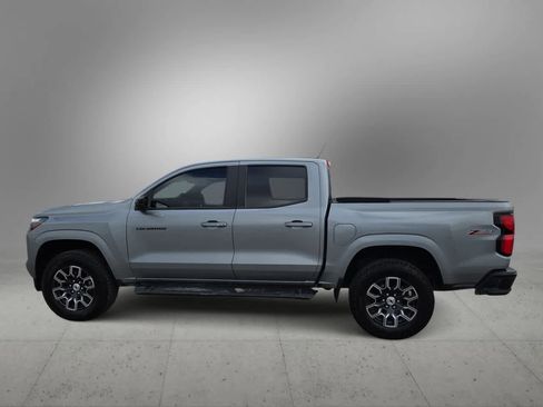 Used 2024 Chevrolet Colorado Z71 w/ Z71 Convenience Package 2 image 5