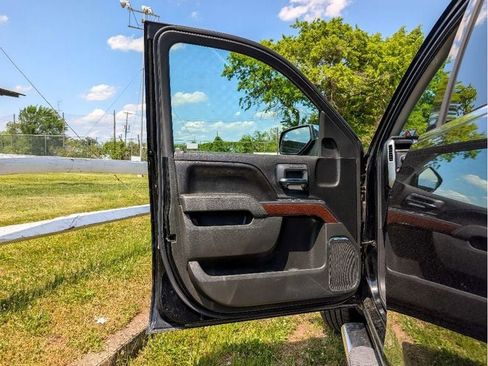 Used 2016 GMC Sierra 1500 SLT w/ SLT Preferred Package AWD/4WD image 10