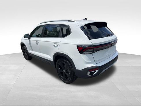 New 2026 Volkswagen Taos SEL AWD/4WD image 5