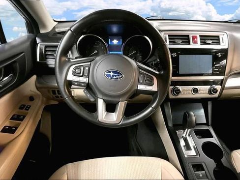 Used 2015 Subaru Outback 2.5i Premium image 8