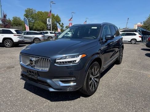 Certified 2024 Volvo XC90 B5 Core w/ Climate Package AWD/4WD image 1