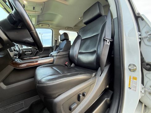 Used 2019 GMC Sierra 2500 SLT w/ Duramax Plus Package image 11