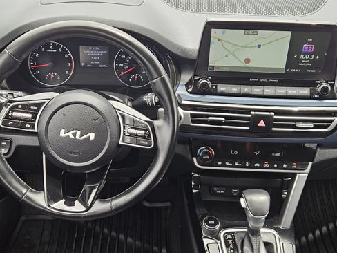 Used 2022 Kia Seltos S FWD image 32