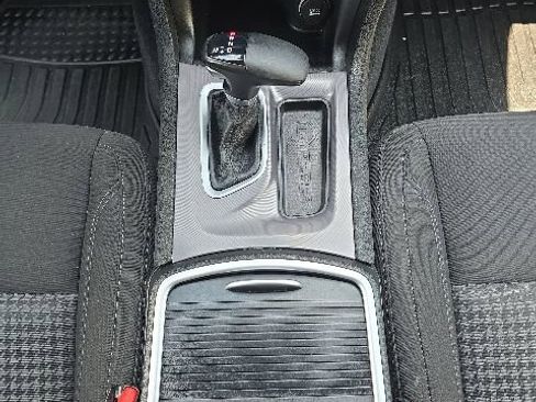 Used 2023 Dodge Charger SXT RWD image 33