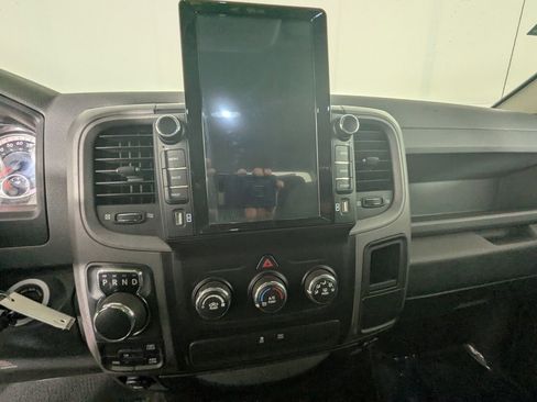 Used 2017 RAM 1500 Express image 12