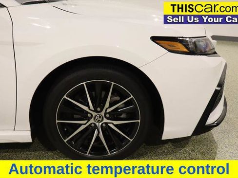 Used 2023 Toyota Camry SE FWD image 10