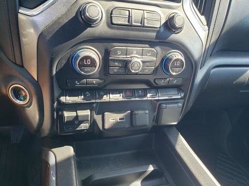Used 2020 Chevrolet Silverado 1500 LT Trail Boss image 22