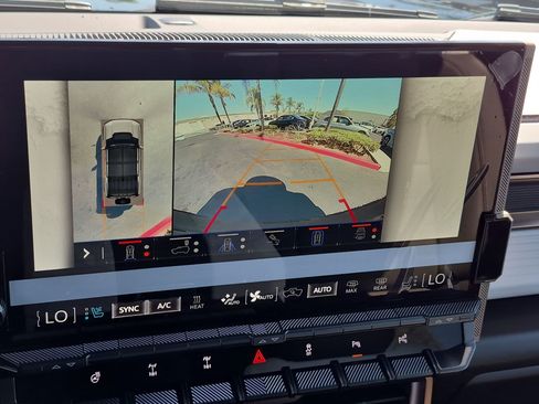 Used 2024 GMC Hummer EV 3X w/ Extreme Off-Road Package AWD/4WD image 25