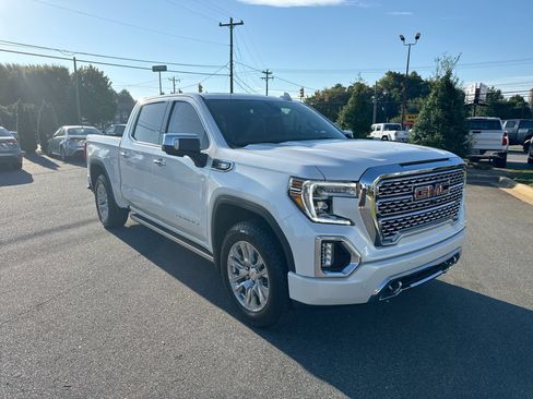 Used 2021 GMC Sierra 1500 Denali w/ Denali Ultimate Package AWD/4WD image 2
