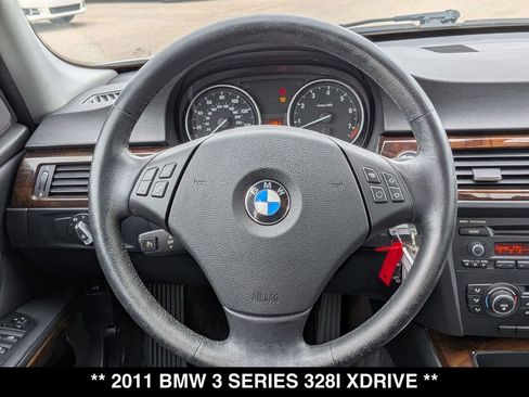 Used 2011 BMW 328i xDrive Sedan AWD/4WD image 21