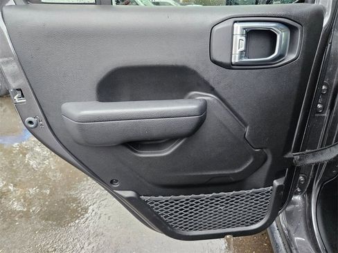 Certified 2024 Jeep Gladiator Sport image 14