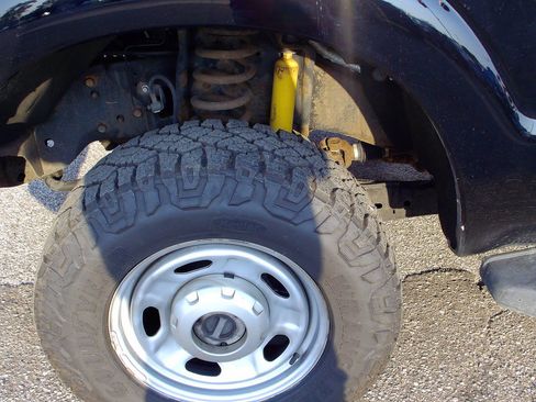 Used 2016 Ford F250 XL w/ Power Equipment Group AWD/4WD image 12