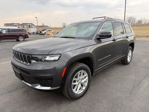 New 2026 Jeep Grand Cherokee L Laredo image 1