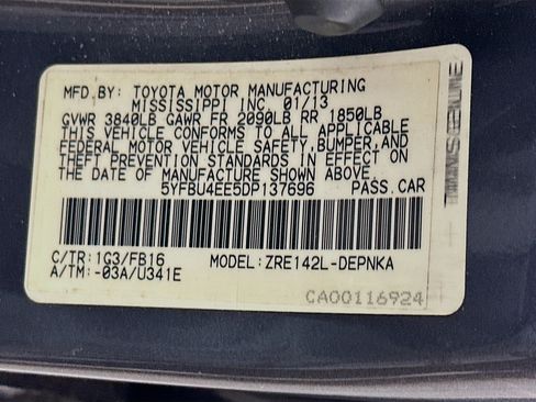 Used 2013 Toyota Corolla LE image 12