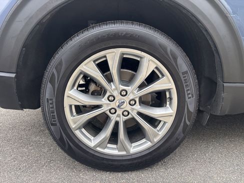 Used 2021 Ford Explorer XLT w/ Equipment Group 202A image 50